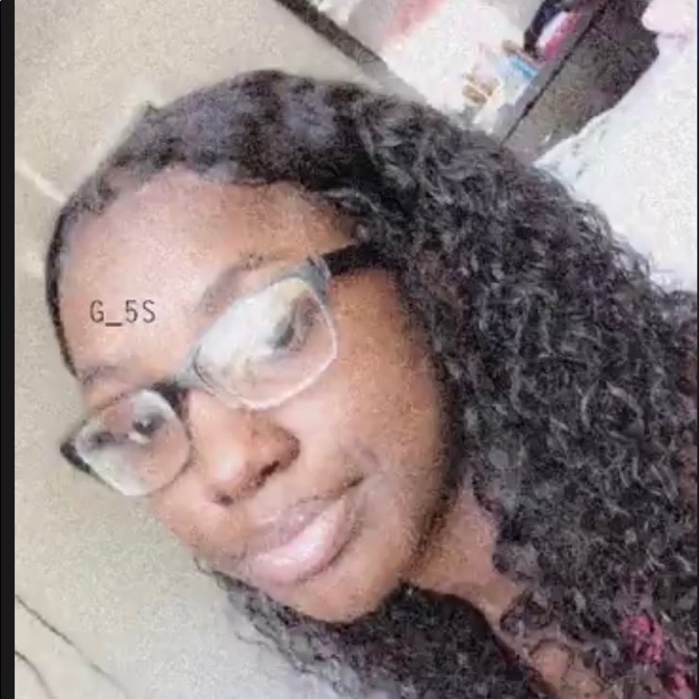 Meet your Posher, Suhmya